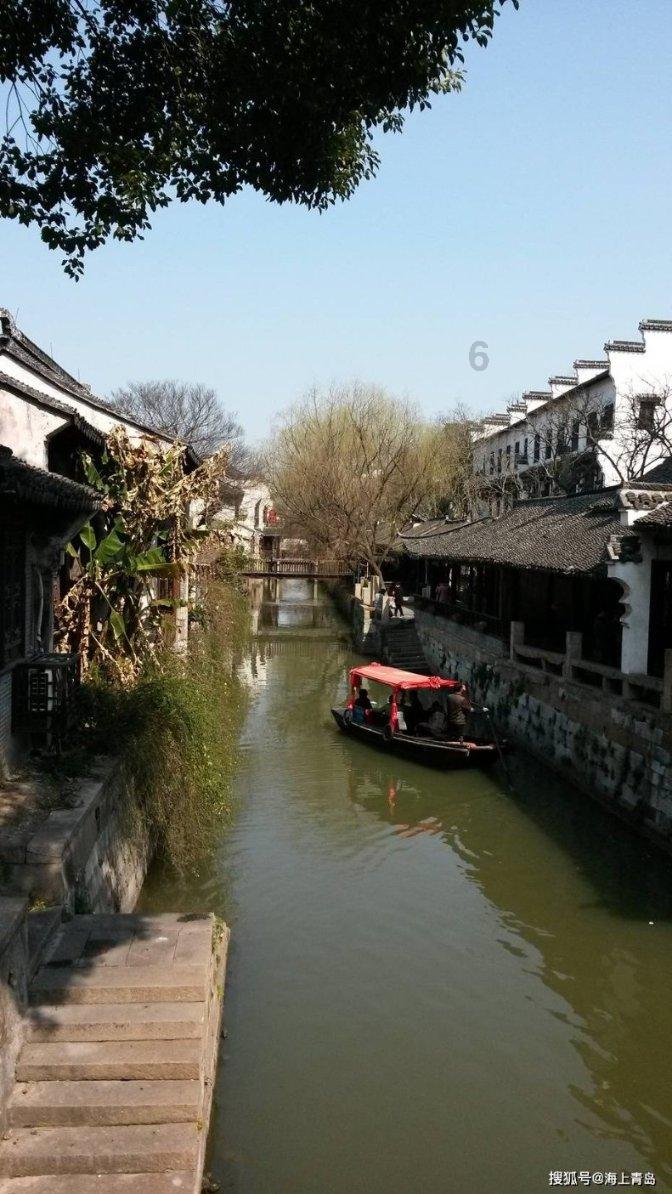 小球进黑洞