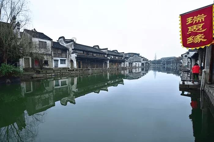 天上掉下个小猪猪